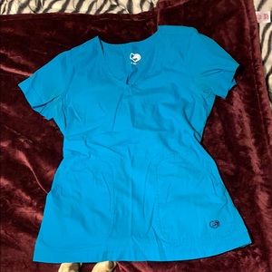 Ecko red scrub top